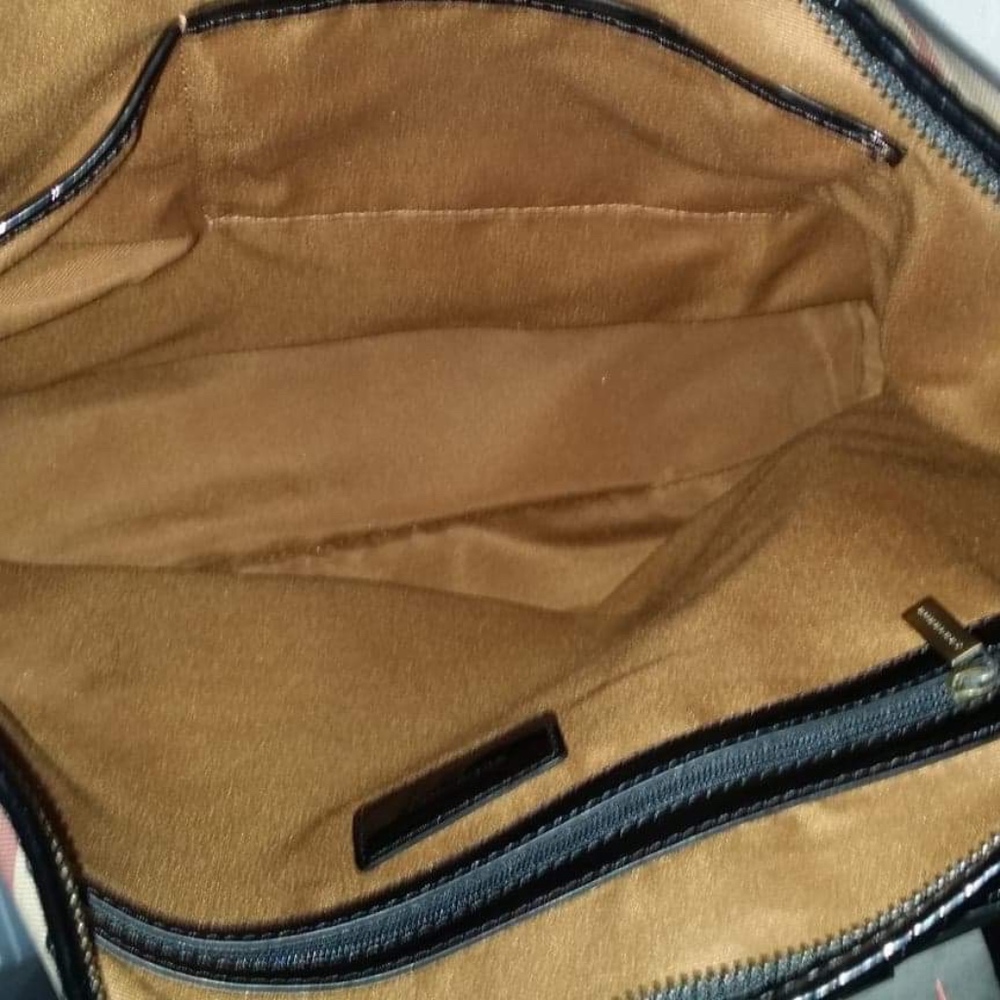 Authentic Burberry Classic Nova Check Handbag - Picture 2 of 2